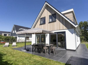 Beautiful villa with sun shower near the Koog on the Wadden island of Texel